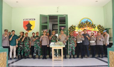 Polresta-Sidoarjo-Perkuat-Sinergitas-dalam-Kunjungan-HUT-TNI-Ke-78